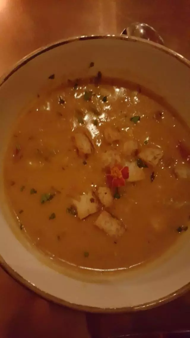 Canela Bistro & Wine Bar