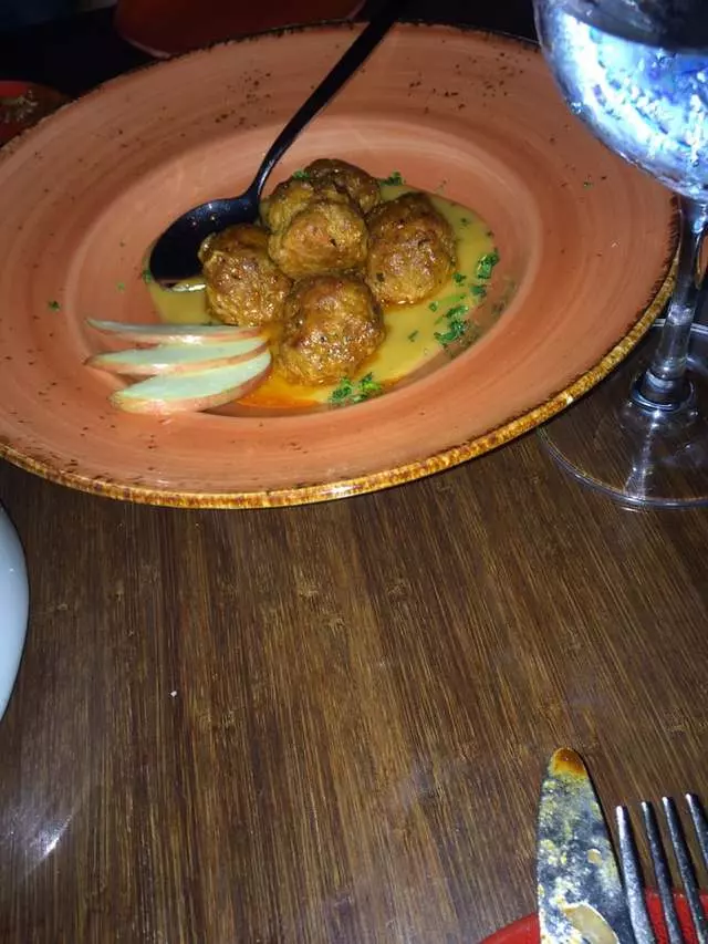 Canela Bistro & Wine Bar