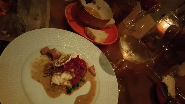 Canela Bistro & Wine Bar