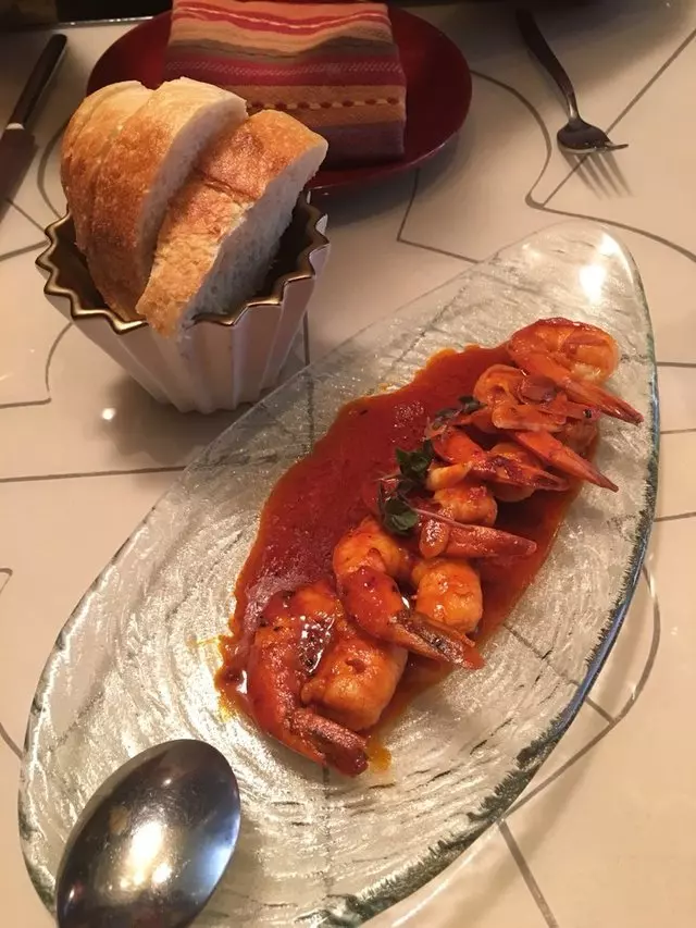 Canela Bistro & Wine Bar