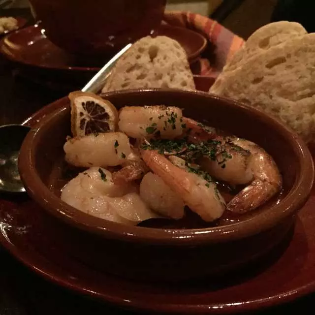 Canela Bistro & Wine Bar
