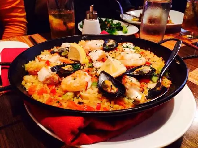 Canela Bistro & Wine Bar