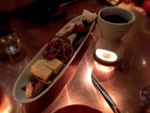 Canela Bistro & Wine Bar