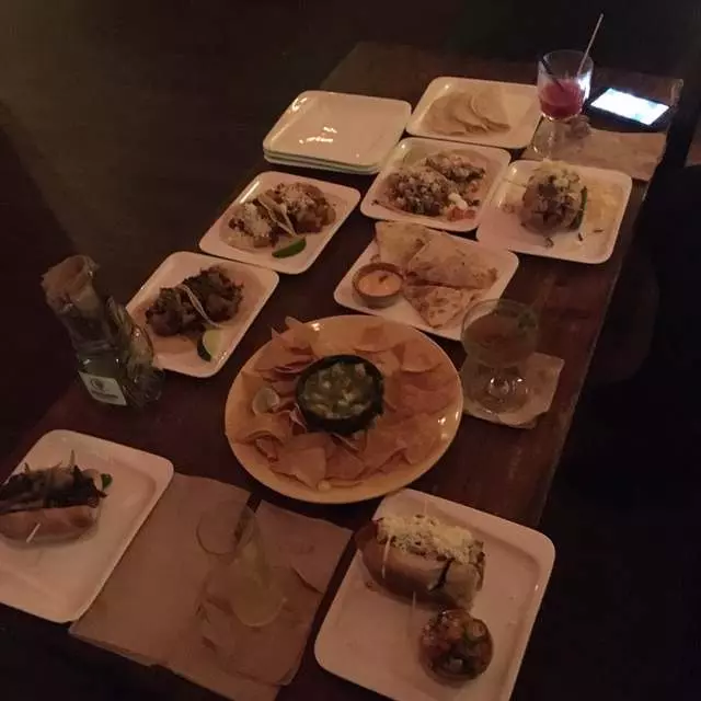 Azucar Lounge
