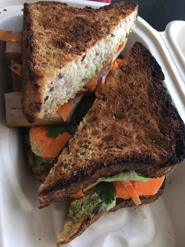 Nourish Cafe
