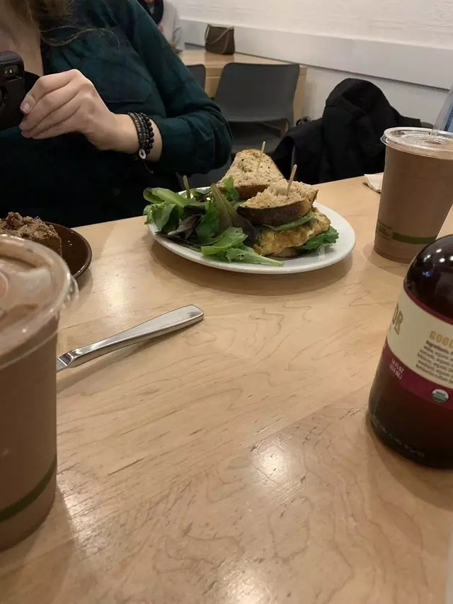 Nourish Cafe