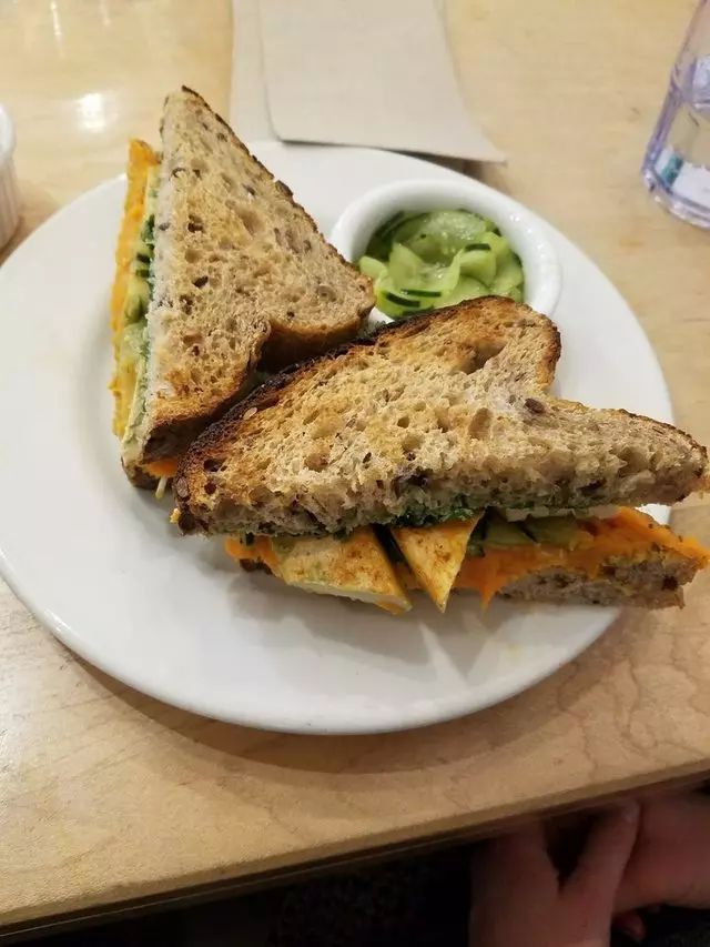 Nourish Cafe