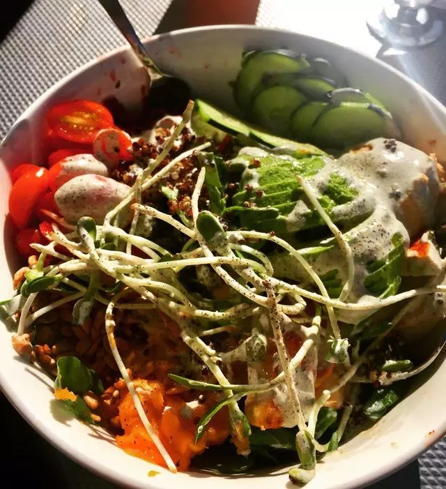 Nourish Cafe