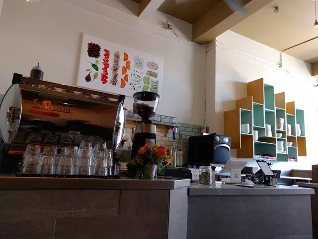 Nourish Cafe