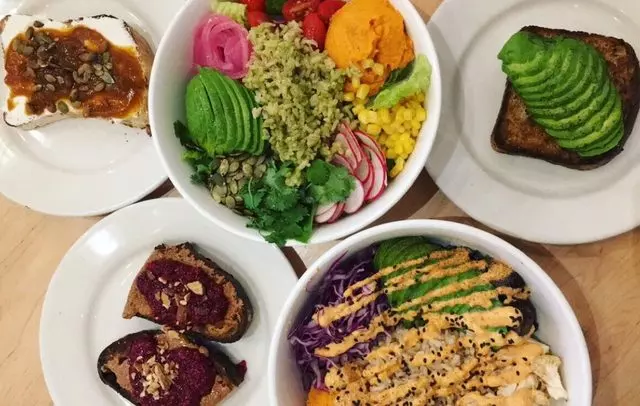 Nourish Cafe