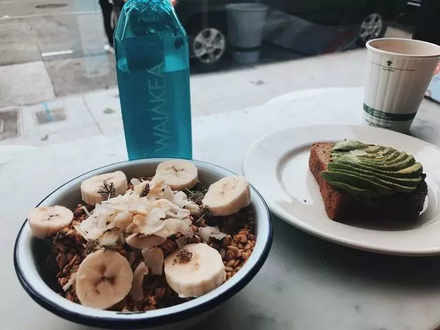 Nourish Cafe