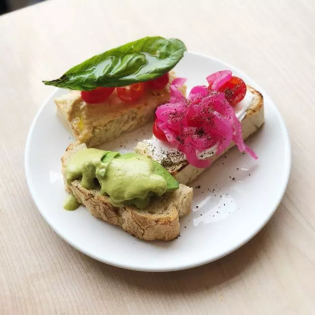 Nourish Cafe