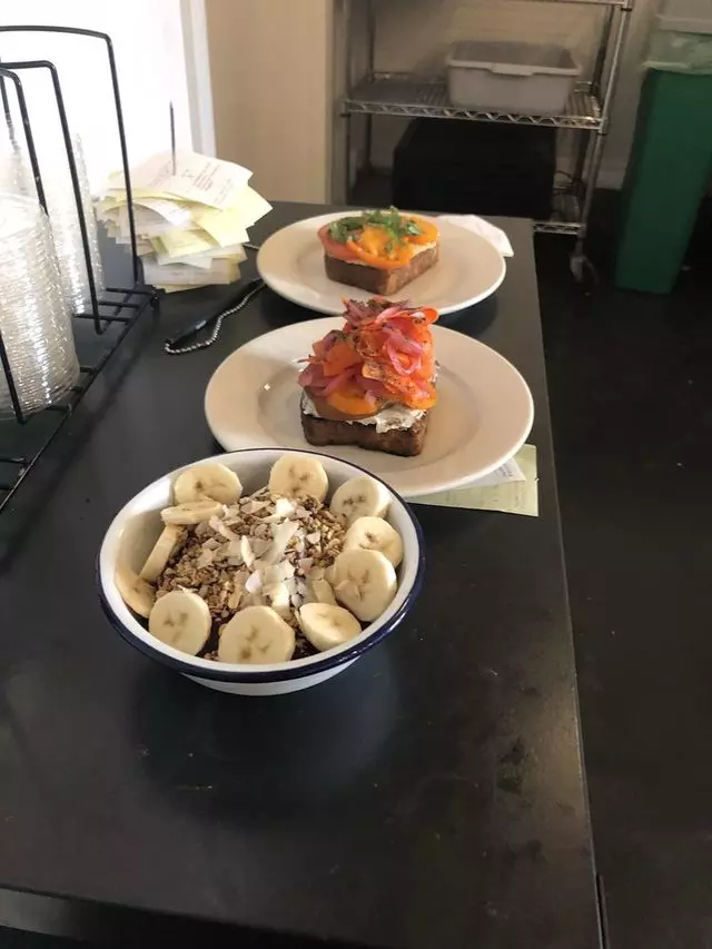 Nourish Cafe