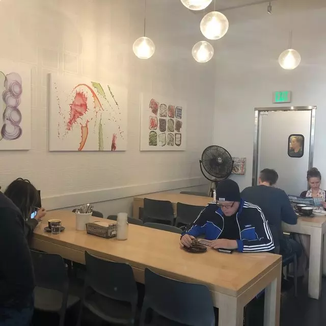 Nourish Cafe
