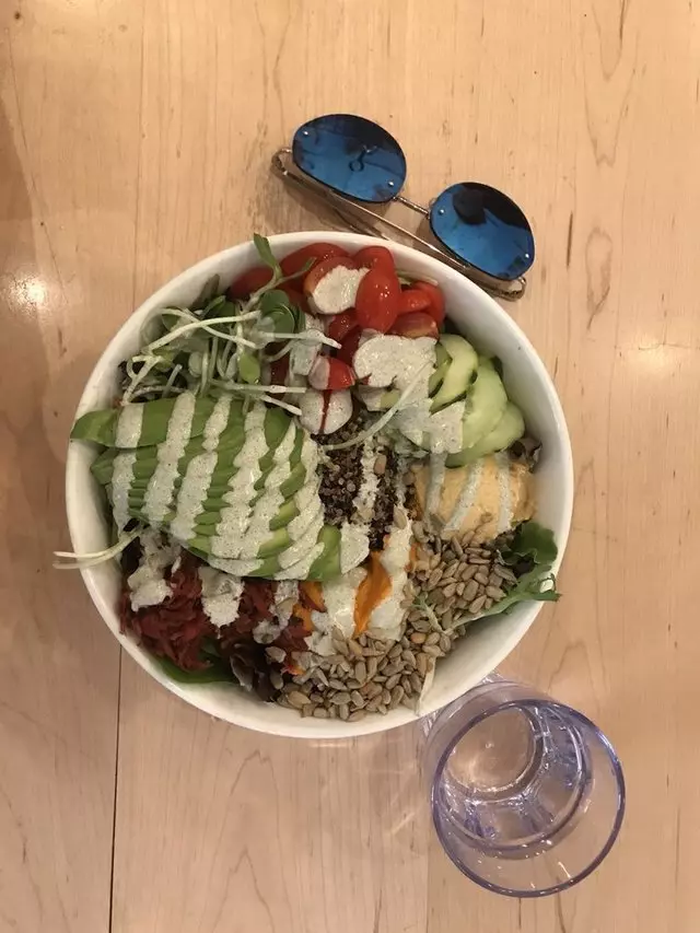 Nourish Cafe