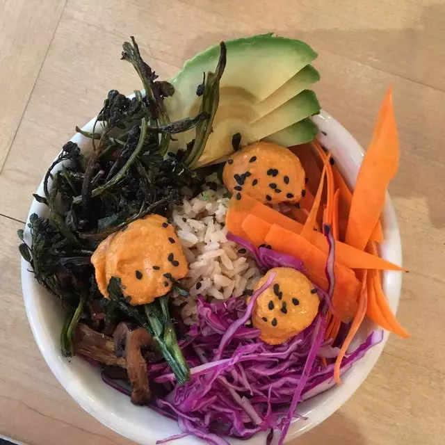 Nourish Cafe