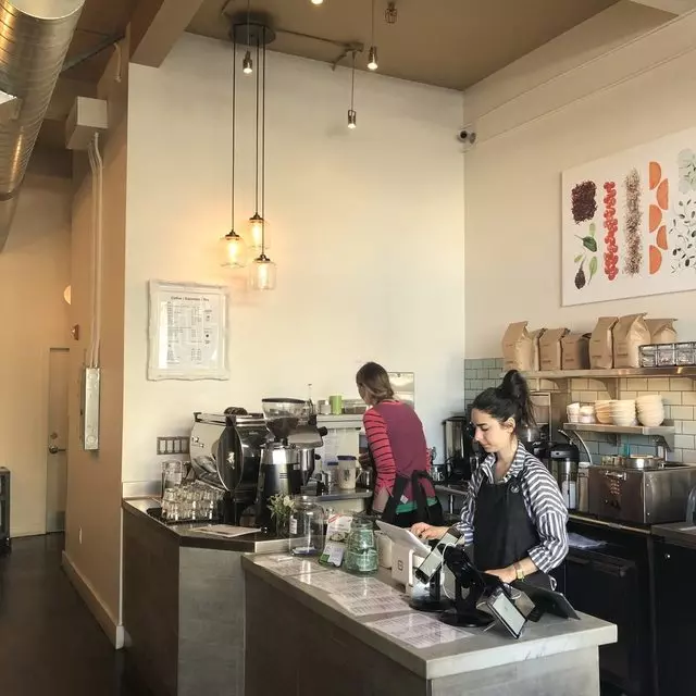 Nourish Cafe