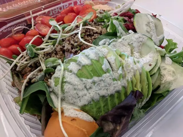 Nourish Cafe