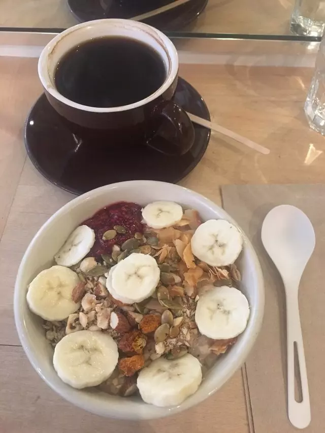 Nourish Cafe