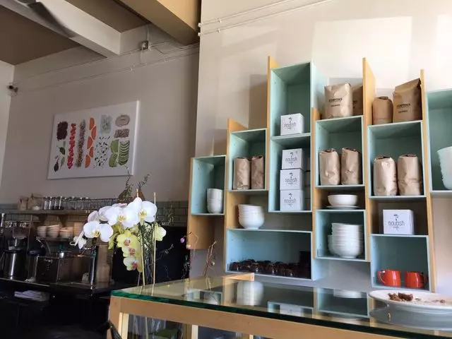 Nourish Cafe