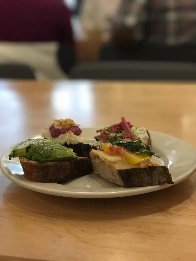 Nourish Cafe