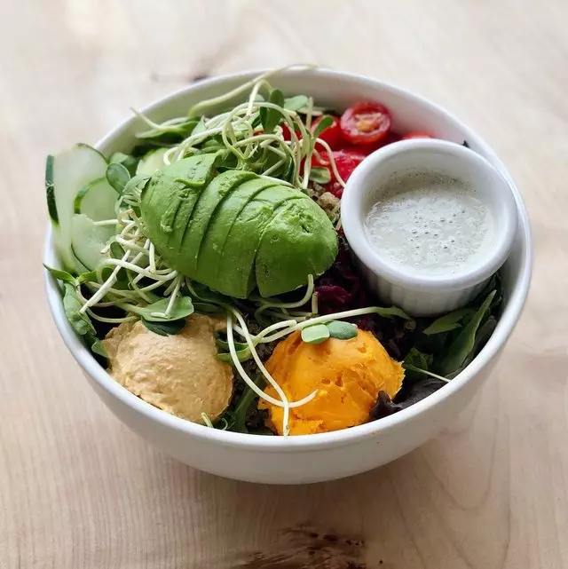 Nourish Cafe