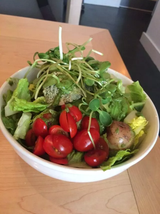 Nourish Cafe