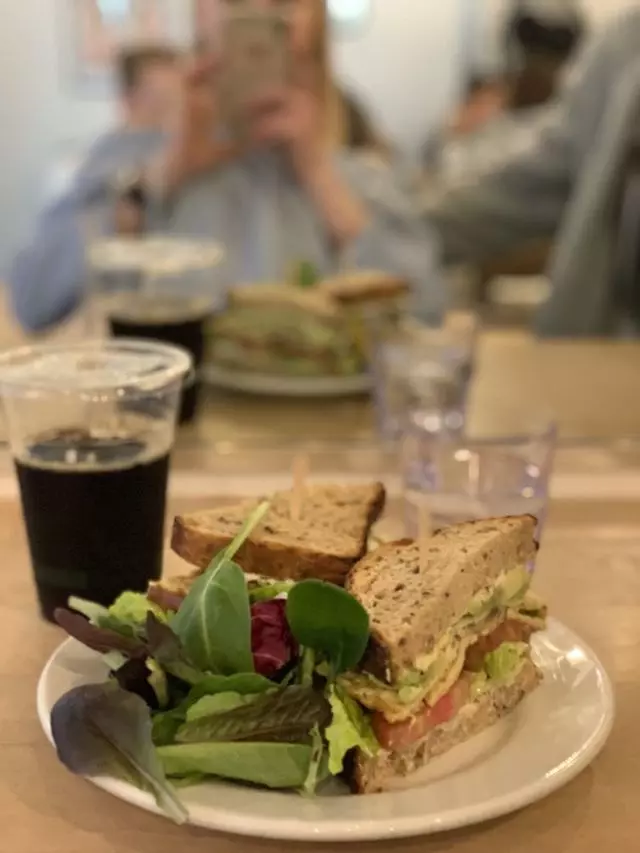 Nourish Cafe