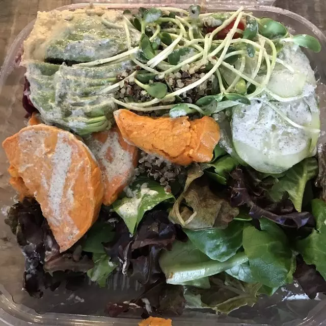 Nourish Cafe