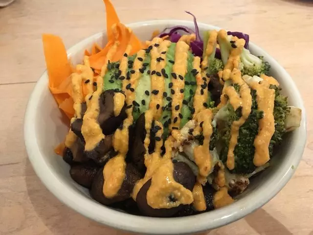 Nourish Cafe