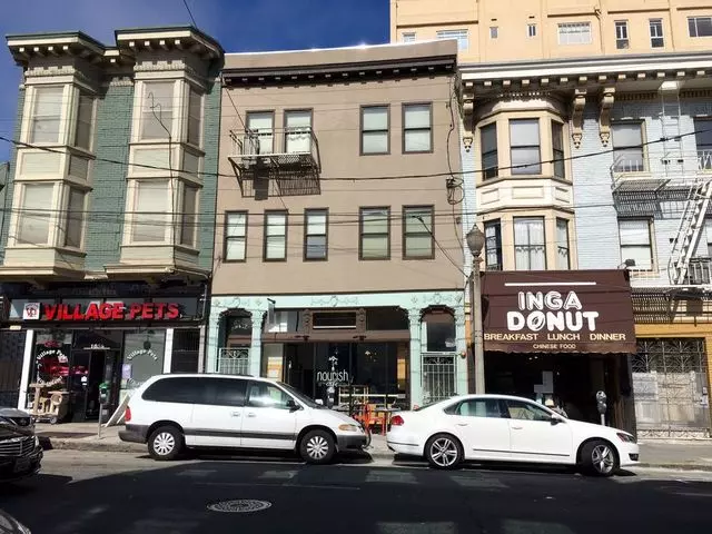 Nourish Cafe