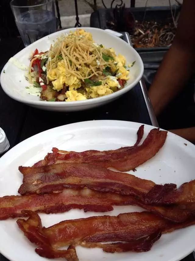 Squat and Gobble Cafe & Crepery