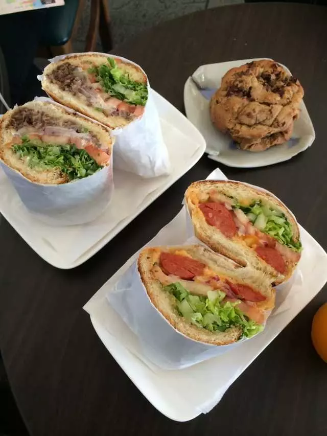 Ashley’s Cafe