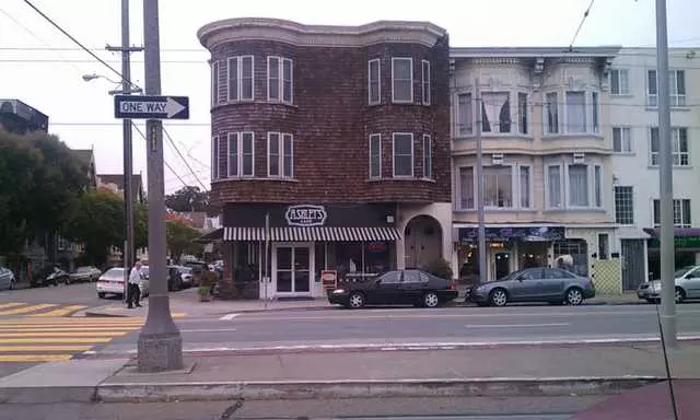 Ashley’s Cafe
