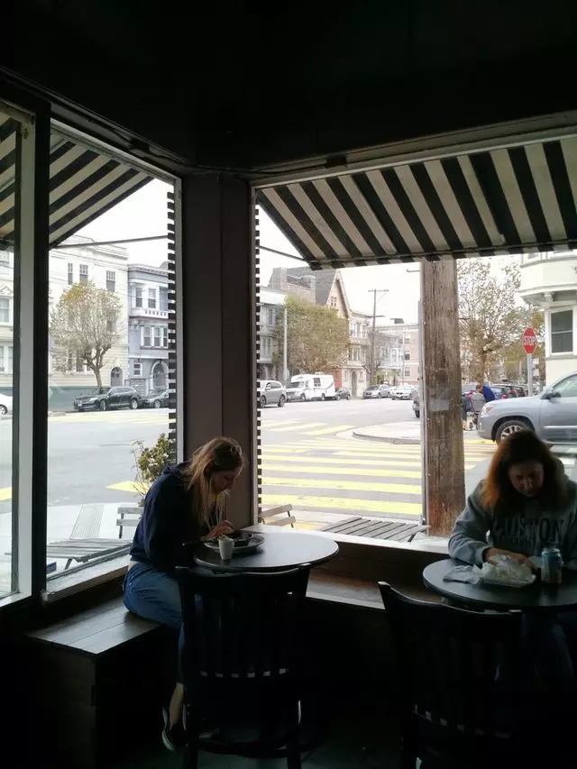 Ashley’s Cafe