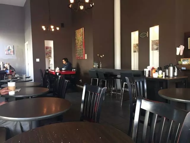 Ashley’s Cafe