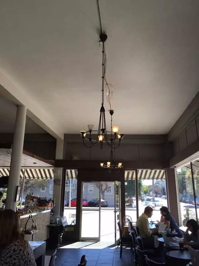 Ashley’s Cafe