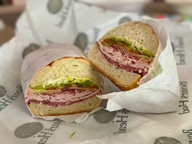 Frisco&apos;s Family Deli