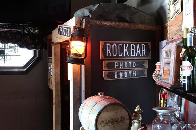 Rock Bar