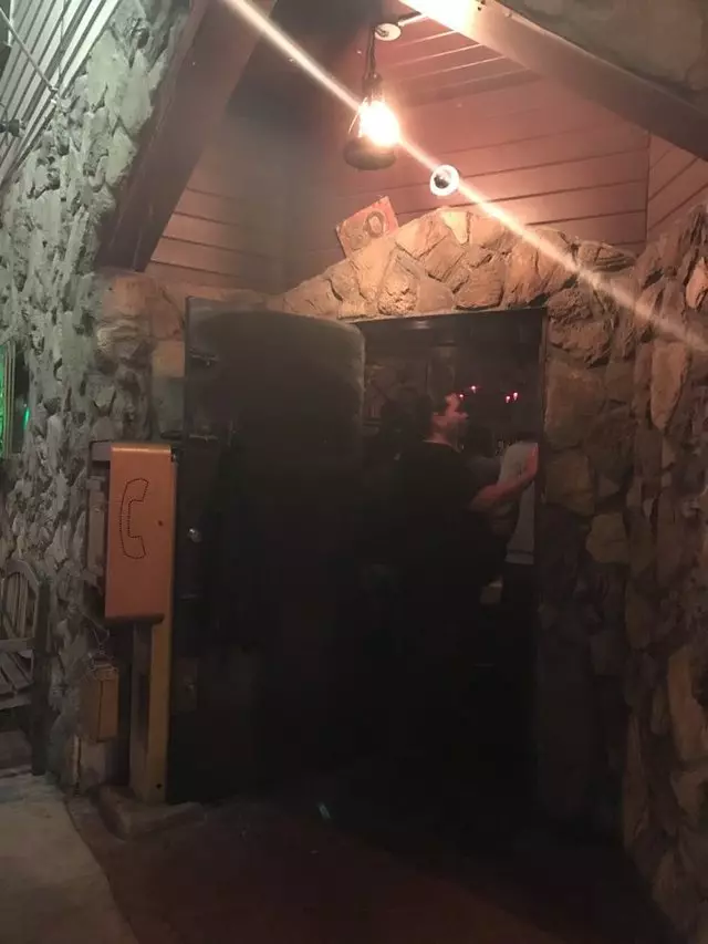 Rock Bar