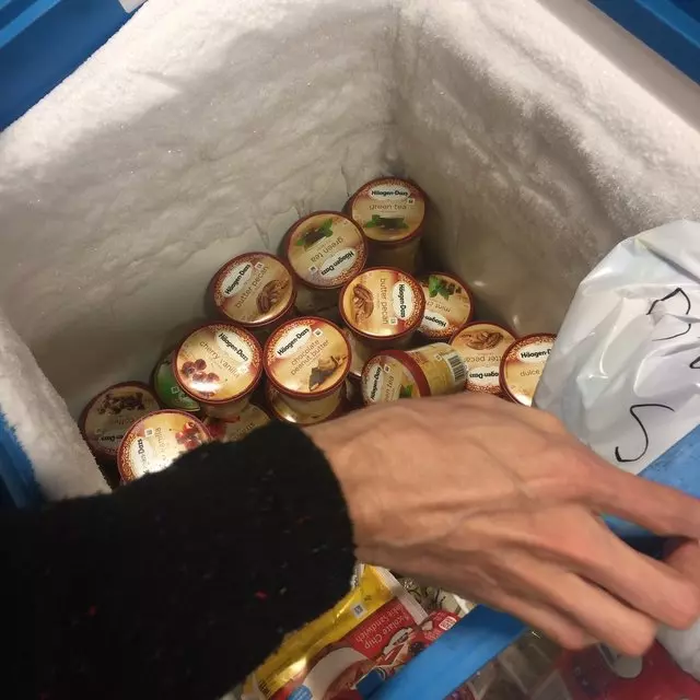Handy Deli
