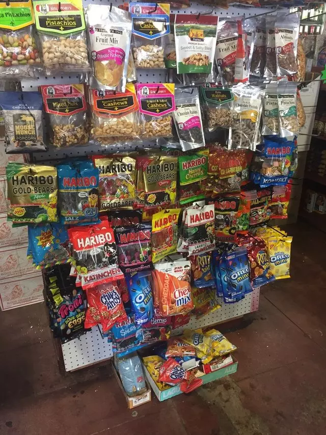 Handy Deli