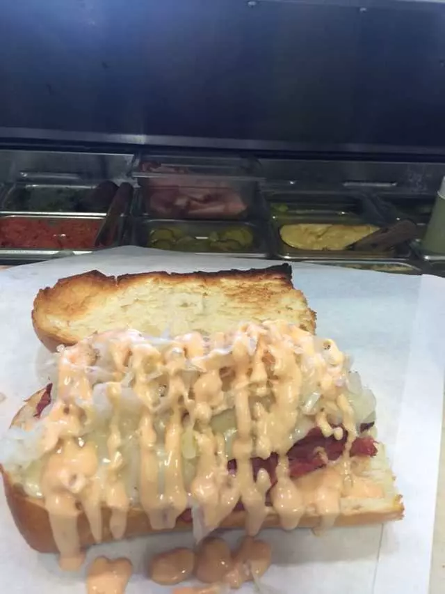 Handy Deli
