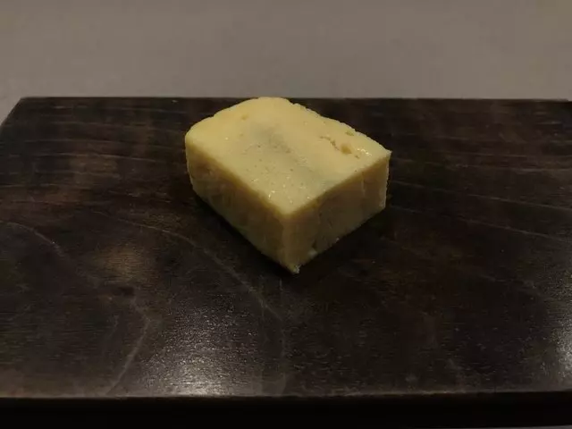 jū-ni