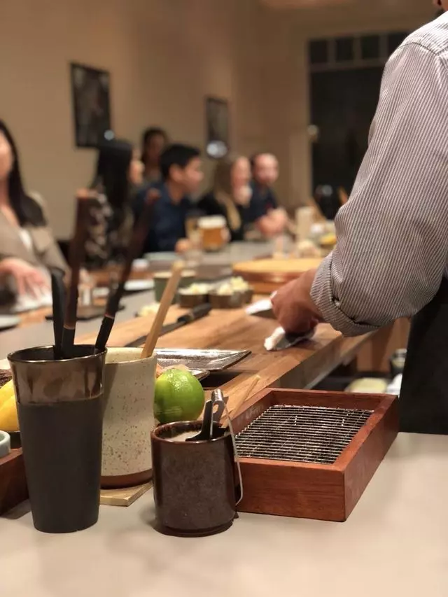 jū-ni