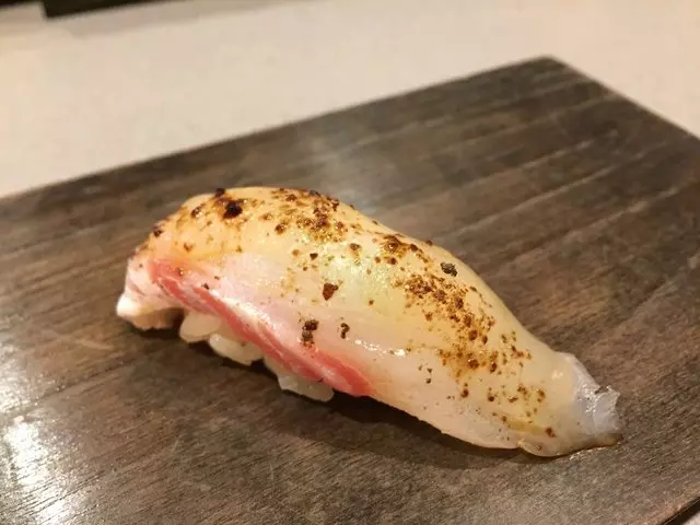 jū-ni