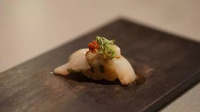 jū-ni