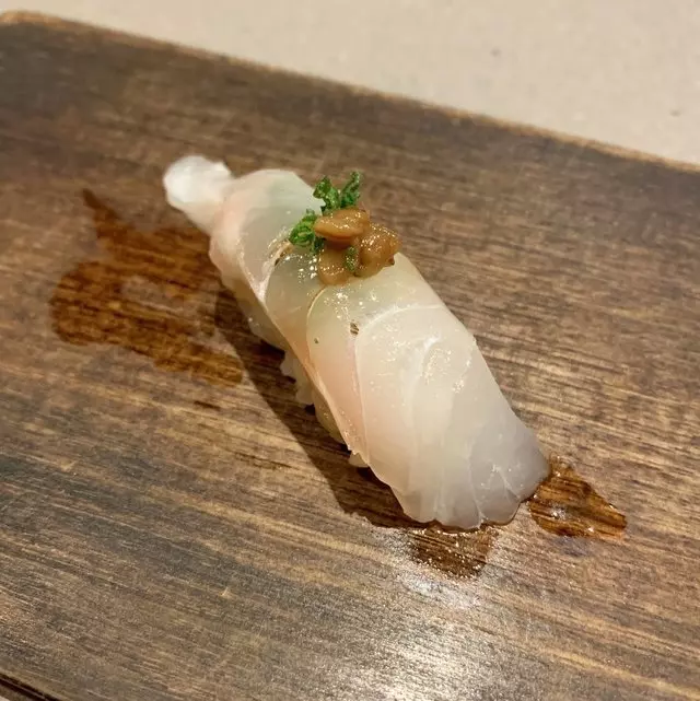 jū-ni