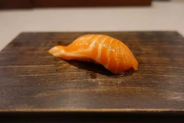 jū-ni