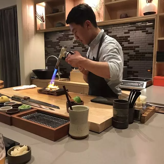 jū-ni